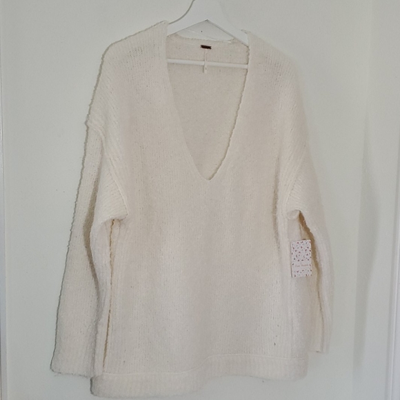 🆕 Free People Lofty V-Neck Sweater - Picture 7 of 10